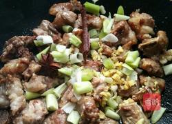 土豆焖排骨的做法图解6