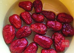 心太软（红枣夹糯米）的做法图解2