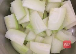 瘦肉冬瓜汤的做法图解1