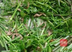 野芹菜炒牛肉的做法图解9