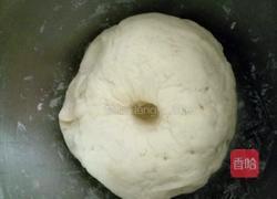 韭菜豆腐包子的做法图解1