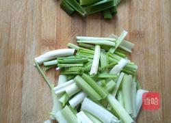 黄豆芽煎豆腐的做法图解2