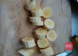 大米香蕉粥的做法图解2