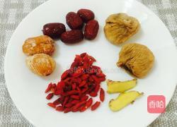 猴头菇炖鸡汤的做法图解2