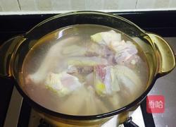 猴头菇炖鸡汤的做法图解4