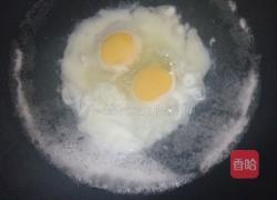 米酒煮鸡蛋的做法图解1