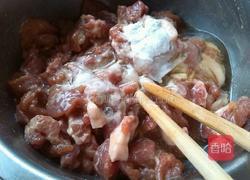 猪肉木耳炒青笋的做法图解1