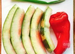 凉拌西瓜皮的做法图解1