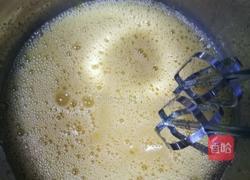 软软草莓小蛋糕的做法图解1