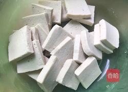 洋葱炒千叶豆腐的做法图解1