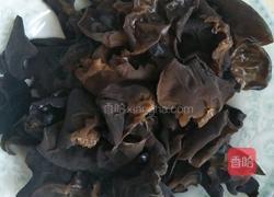 醋泡木耳的做法图解2