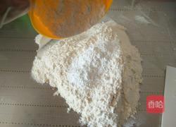 枣泥蛋黄饼的做法图解3