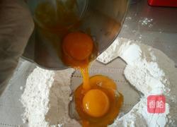 枣泥蛋黄饼的做法图解5