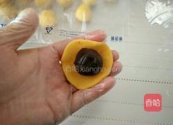 枣泥蛋黄饼的做法图解15