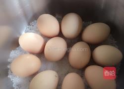 盐焗蛋的做法图解1