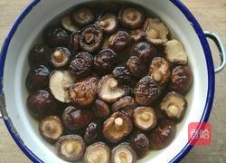 香菇青椒炒雞塊的做法圖解2