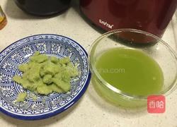 芹菜猪肉饺子的做法图解2