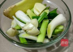 豌豆炒肉的做法图解3