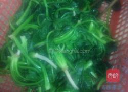 凉拌菠菜的做法图解2