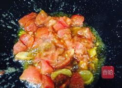 葱香茄汁焖鲈鱼的做法图解15