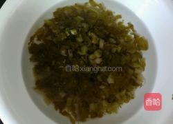 酸菜肉沫豌豆的做法图解3