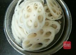 莲藕木耳炒肉片的做法图解6