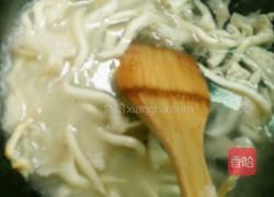 蘑菇鸡蛋汤的做法图解6