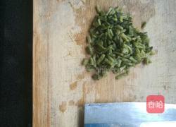 腊肠豆瓣的做法图解2