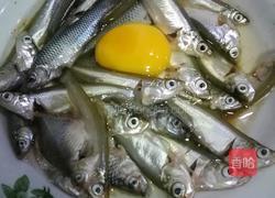 香酥小鱼的做法图解2