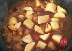 土豆烧牛肉的做法图解4