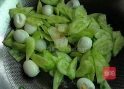 黄瓜炒鹌鹑蛋的做法图解5
