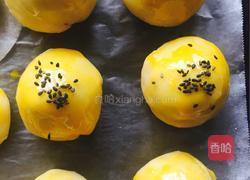 蛋黄酥的做法图解16