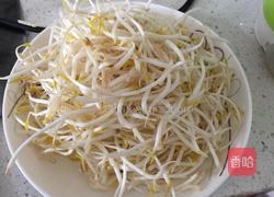 青椒豆芽的做法图解1