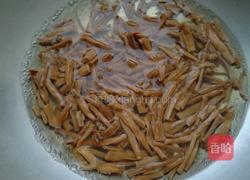 黄花菜小葱炒肉的做法图解4