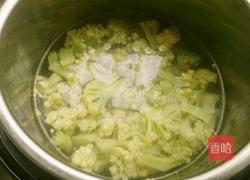 五花肉炒花椰菜的做法图解4