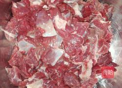 萝卜炖牛肉的做法图解2