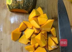 咸蛋黄焗南瓜的做法图解1