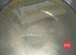 咸鸭蛋白炒青椒的做法图解3