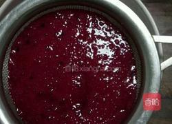 火龙果牛奶布丁的做法图解3