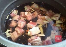 玉米莲藕炖牛腩的做法图解2