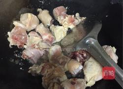 鸡腿红烧土豆片的做法图解1