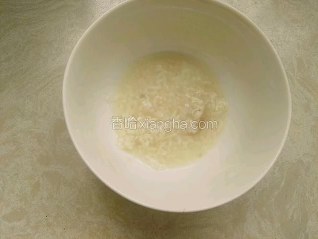 准备适量的米酒