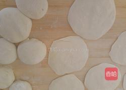 韭菜鸡蛋馅蒸包的做法图解7