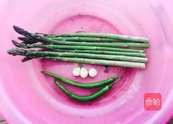 芦笋腰果炒虾仁的做法图解2