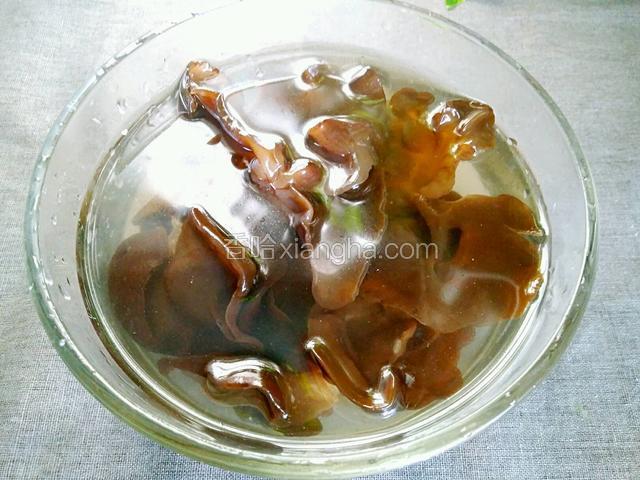 黑木耳提前泡三小时