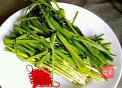 韭菜虾皮炒鸡蛋的做法图解2