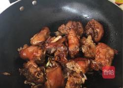 花生焖猪蹄的做法图解4