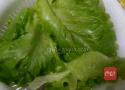 瘦肉酱拌生菜的做法图解1