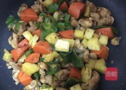 酸甜菠萝鸡腿的做法图解4