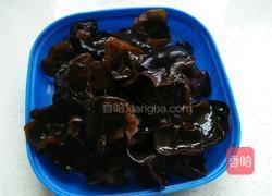 凉拌木耳的做法图解1